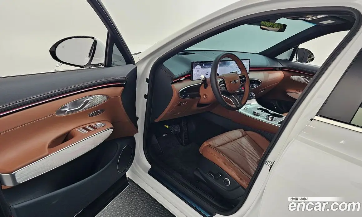 Genesis GV70 2025 2.5 автомат (гидро), фото 13 Genesis GV70 2025 2.5 автомат (гидро), фото 13
