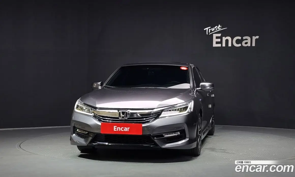 Honda Accord 2017 2.0 автомат (гидро), фото 3 Honda Accord 2017 2.0 автомат (гидро), фото 3