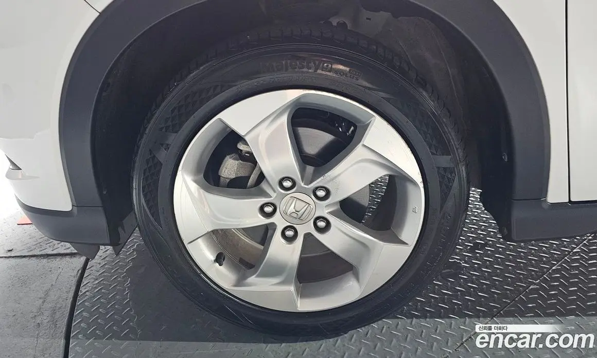 Honda HR-V 2016 1.8 автомат (гидро), фото 5 Honda HR-V 2016 1.8 автомат (гидро), фото 5