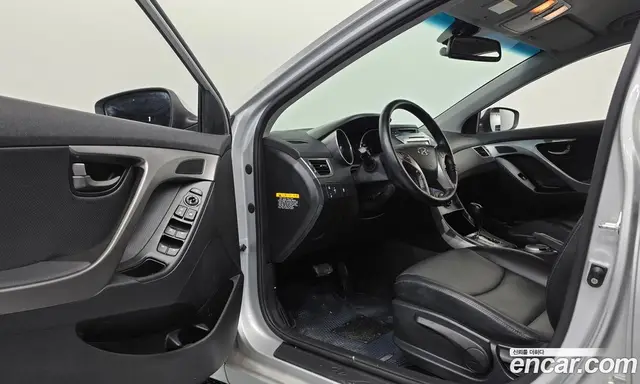 Hyundai Avante 2013 1.6 автомат (гидро), миниатюра 11 Hyundai Avante 2013 1.6 автомат (гидро), миниатюра 11