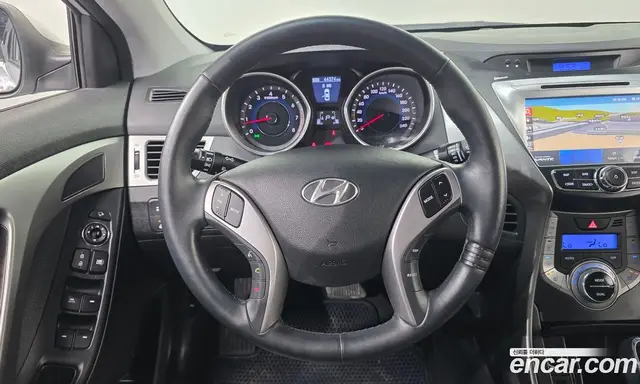 Hyundai Avante 2013 1.6 автомат (гидро), миниатюра 12
