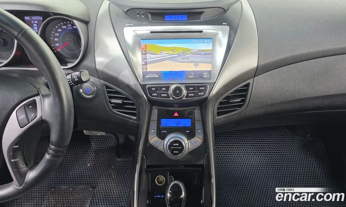 Hyundai Avante 2013 1.6 автомат (гидро), фото 13 Hyundai Avante 2013 1.6 автомат (гидро), фото 13