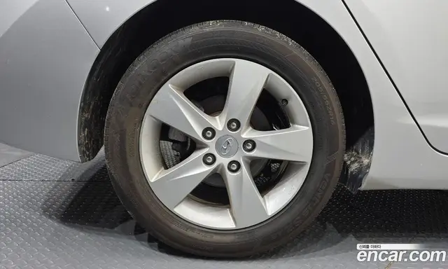 Hyundai Avante 2013 1.6 автомат (гидро), миниатюра 5 Hyundai Avante 2013 1.6 автомат (гидро), миниатюра 5