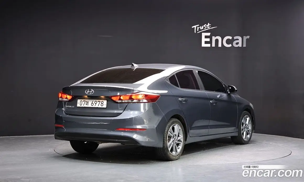 Hyundai Avante 2018 1.6 автомат (гидро), фото 2 Hyundai Avante 2018 1.6 автомат (гидро), фото 2
