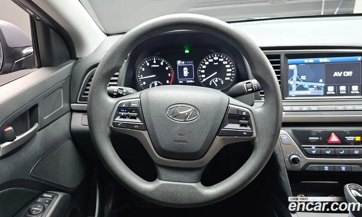 Hyundai Avante 2018 1.6 автомат (гидро), фото 18 Hyundai Avante 2018 1.6 автомат (гидро), фото 18