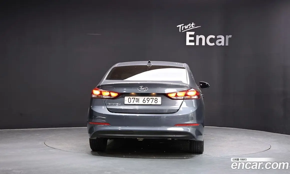 Hyundai Avante 2018 1.6 автомат (гидро), фото 4 Hyundai Avante 2018 1.6 автомат (гидро), фото 4