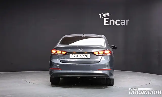Hyundai Avante 2018 1.6 автомат (гидро), миниатюра 4 Hyundai Avante 2018 1.6 автомат (гидро), миниатюра 4