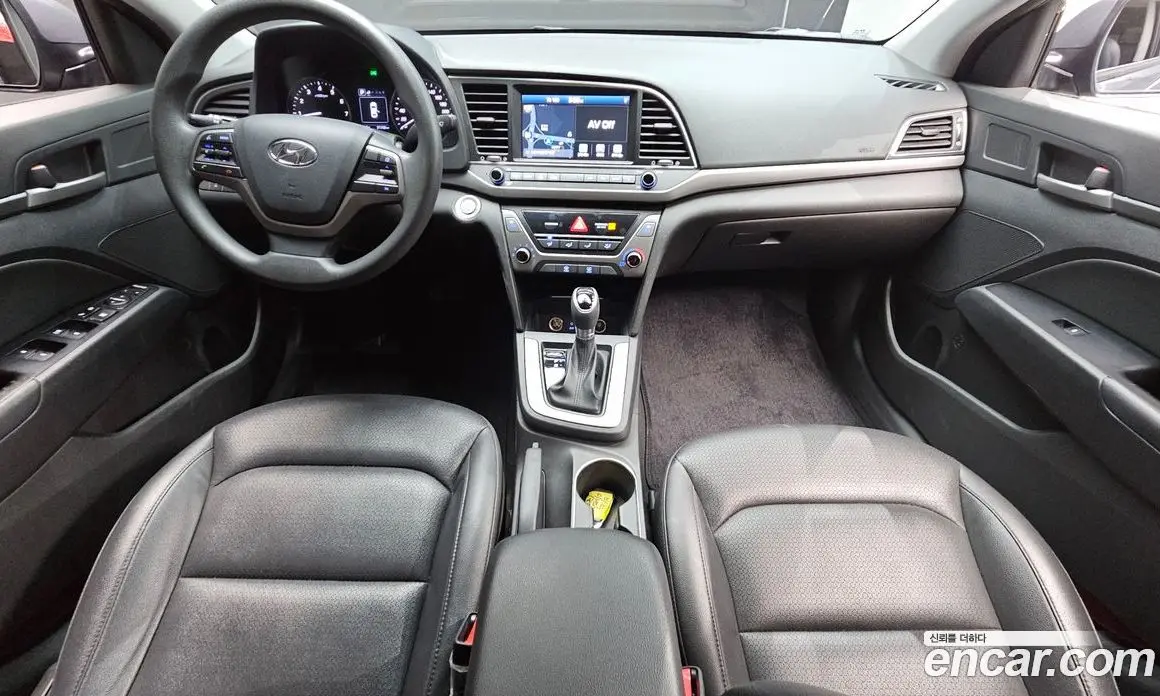 Hyundai Avante 2018 1.6 автомат (гидро), фото 10 Hyundai Avante 2018 1.6 автомат (гидро), фото 10