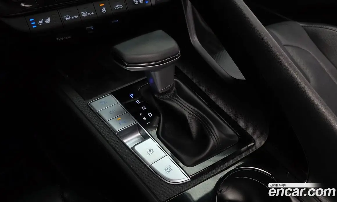 Hyundai Avante 2021 1.6 автомат (гидро), фото 12
