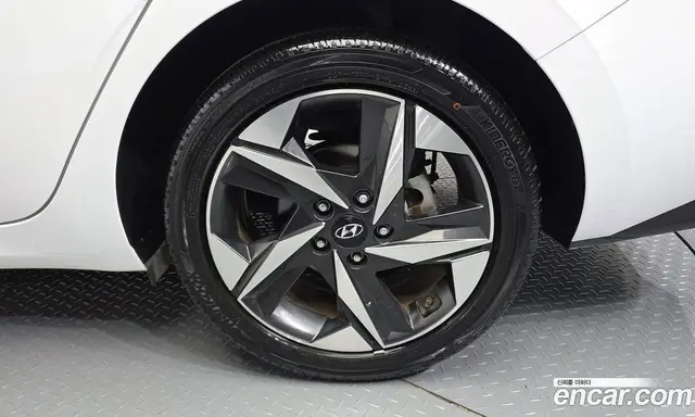 Hyundai Avante 2021 1.6 автомат (гидро), миниатюра 7