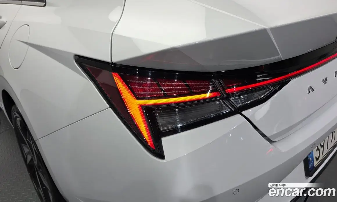 Hyundai Avante 2021 1.6 автомат (гидро), фото 9