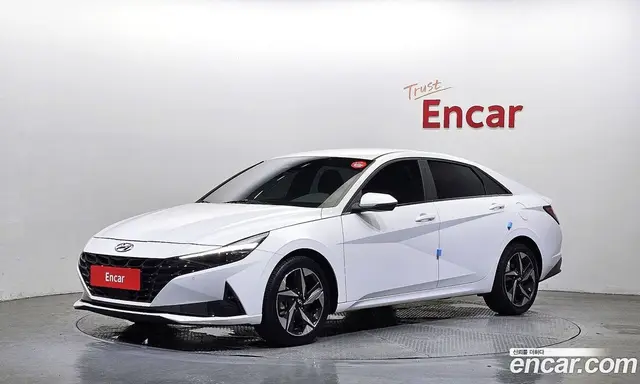 Hyundai Avante 2022 1.6 автомат (гидро), миниатюра 1 Hyundai Avante 2022 1.6 автомат (гидро), миниатюра 1