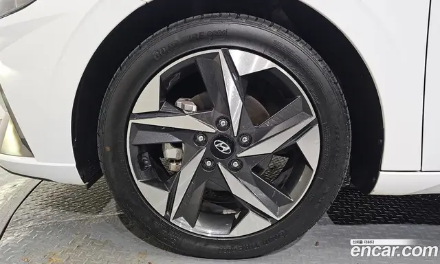 Hyundai Avante 2022 1.6 автомат (гидро), миниатюра 5 Hyundai Avante 2022 1.6 автомат (гидро), миниатюра 5