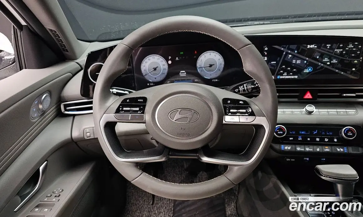 Hyundai Avante 2023 1.6 автомат (гидро), фото 18