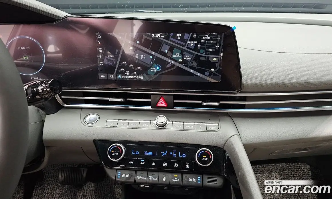 Hyundai Avante 2023 1.6 автомат (гидро), фото 19