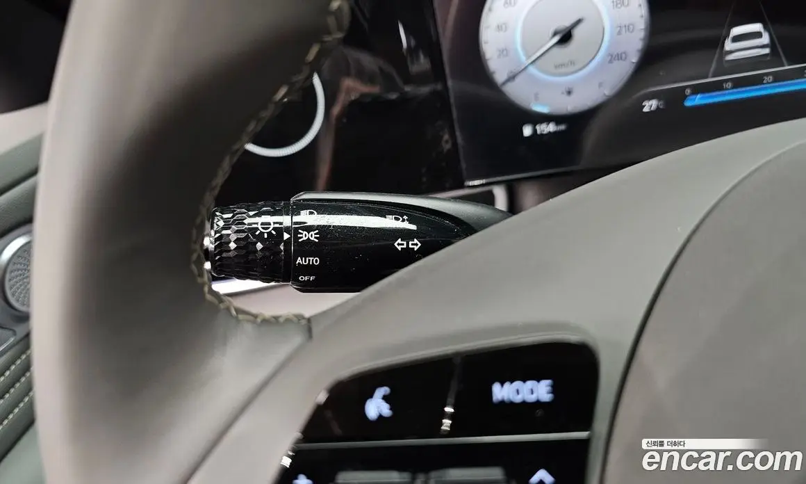 Hyundai Avante 2023 1.6 автомат (гидро), фото 28