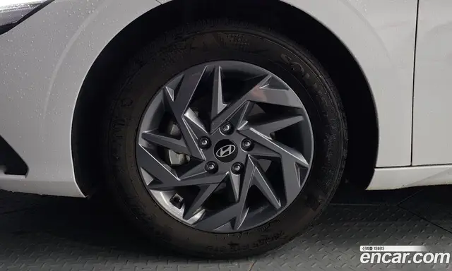 Hyundai Avante 2023 1.6 автомат (гидро), миниатюра 4