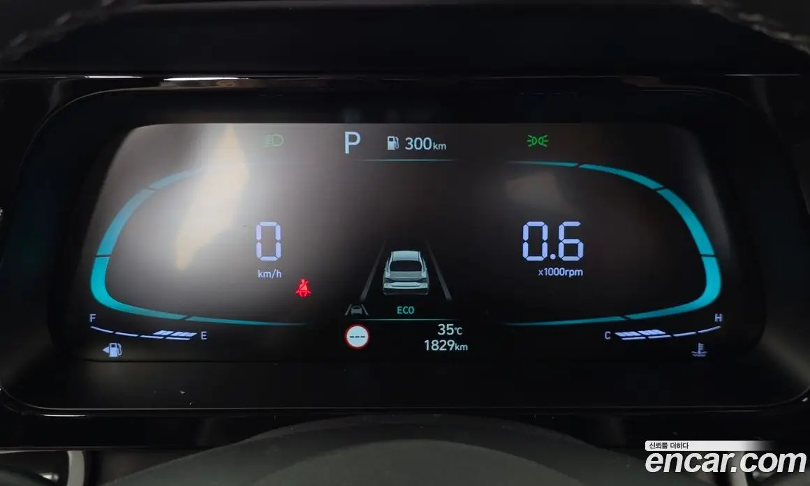 Hyundai Avante 2025 1.6 автомат (гидро), фото 11