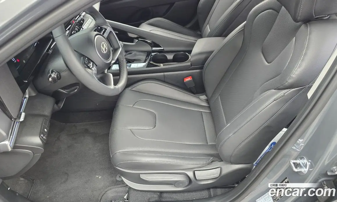 Hyundai Avante 2025 1.6 автомат (гидро), фото 29