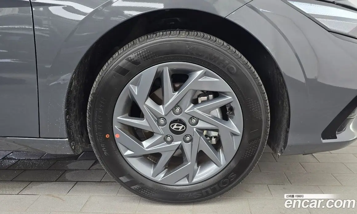 Hyundai Avante 2025 1.6 автомат (гидро), фото 7