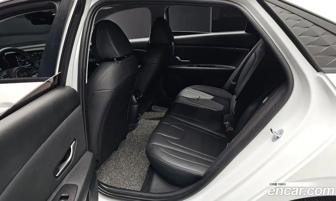 Hyundai Avante 2026 1.6 автомат (гидро), фото 17 Hyundai Avante 2026 1.6 автомат (гидро), фото 17