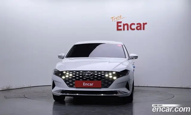 Hyundai Grandeur 2020 2.4 автомат (гидро), миниатюра 3 Hyundai Grandeur 2020 2.4 автомат (гидро), миниатюра 3