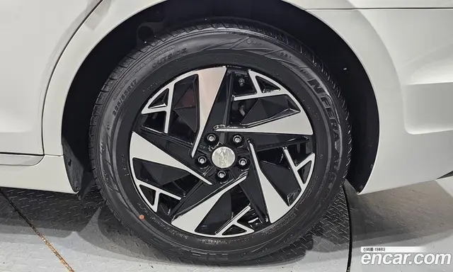 Hyundai Grandeur 2020 2.4 автомат (гидро), миниатюра 5 Hyundai Grandeur 2020 2.4 автомат (гидро), миниатюра 5