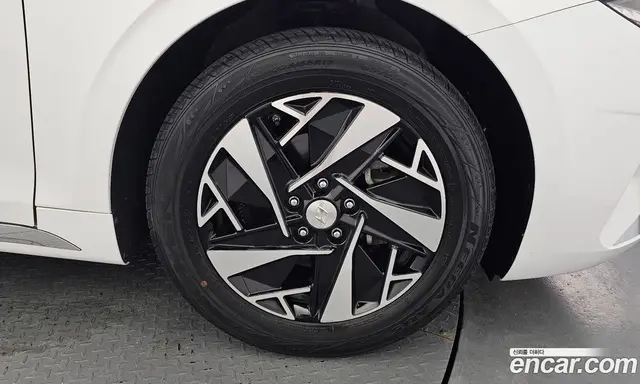Hyundai Grandeur 2020 2.4 автомат (гидро), миниатюра 7 Hyundai Grandeur 2020 2.4 автомат (гидро), миниатюра 7