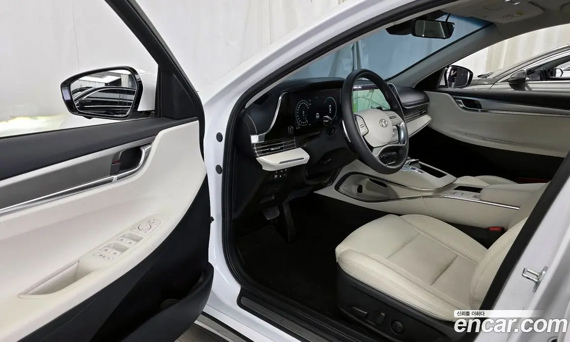 Hyundai Grandeur 2021 2.5 автомат (гидро), фото 10 Hyundai Grandeur 2021 2.5 автомат (гидро), фото 10
