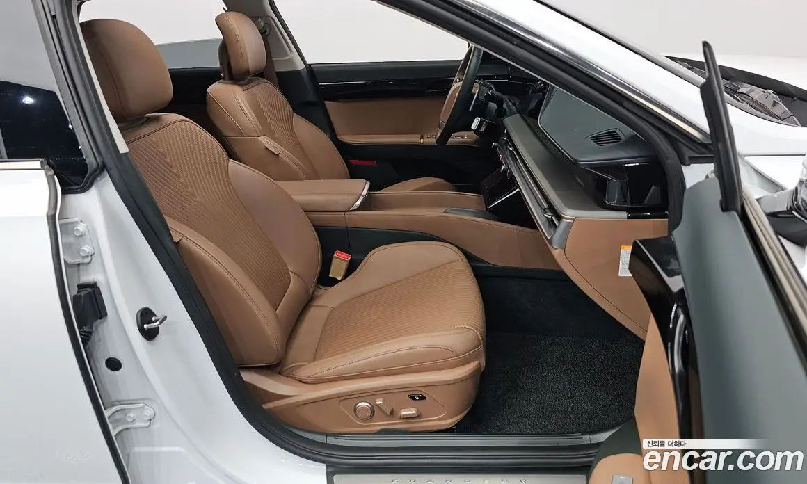 Hyundai Grandeur 2023 1.6 автомат (гидро), фото 16 Hyundai Grandeur 2023 1.6 автомат (гидро), фото 16