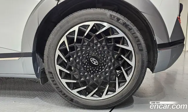 Hyundai Ioniq 5 2022 0.1 автомат (гидро), миниатюра 7