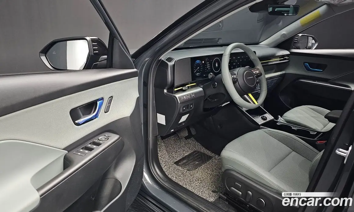 Hyundai Kona 2023 1.6 автомат (гидро), фото 13