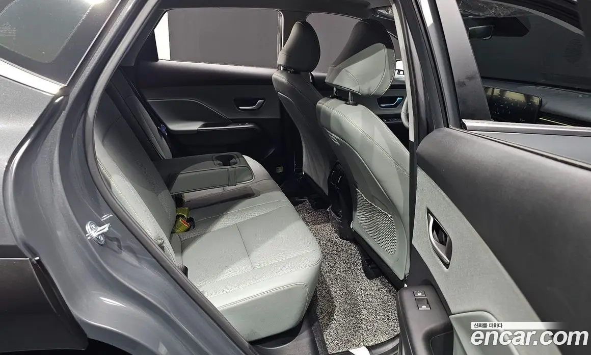 Hyundai Kona 2023 1.6 автомат (гидро), фото 18