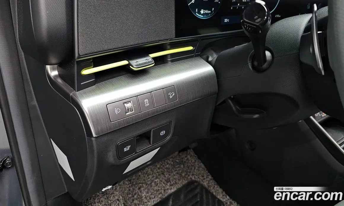 Hyundai Kona 2023 1.6 автомат (гидро), фото 36