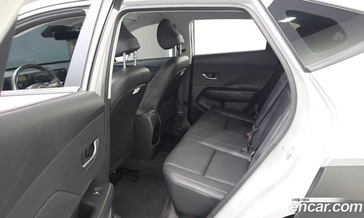 Hyundai Kona 2023 2.0 автомат (гидро), фото 11