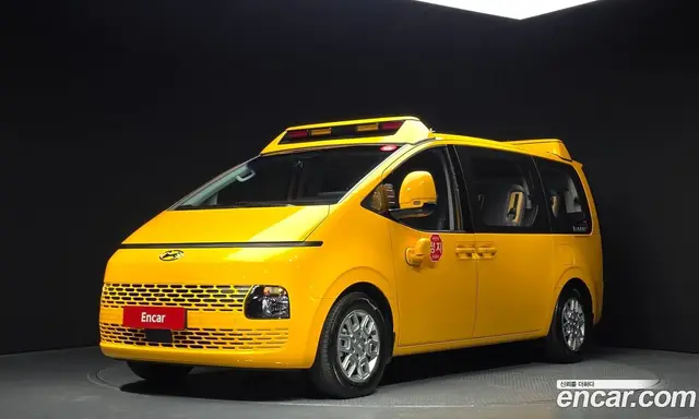 Hyundai Staria, 2024, 12 779 км