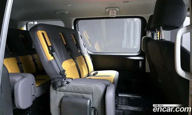 Hyundai Staria 2024 3.5 автомат (гидро), миниатюра 12