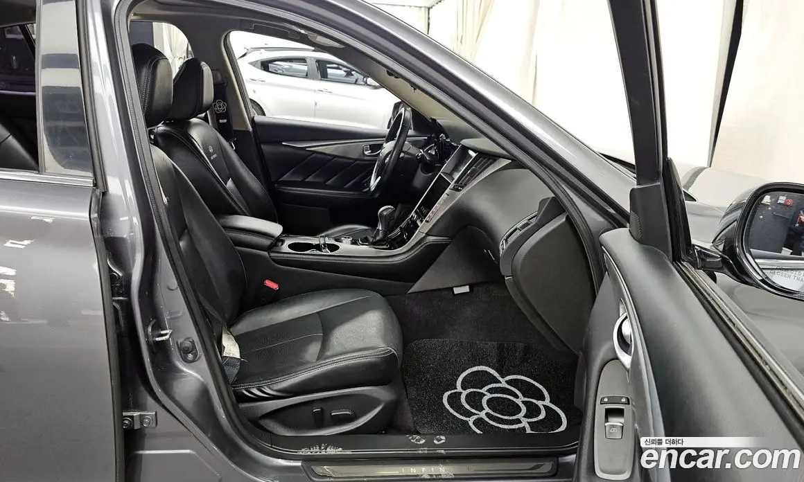 Infiniti Q50 2014 2.1 автомат (гидро), фото 11 Infiniti Q50 2014 2.1 автомат (гидро), фото 11