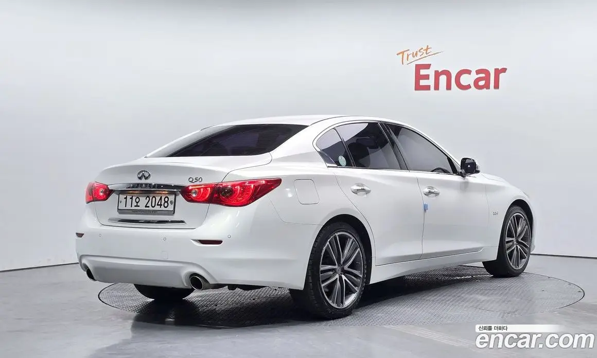 Infiniti Q50 2015 2.1 автомат (гидро), фото 1 Infiniti Q50 2015 2.1 автомат (гидро), фото 1
