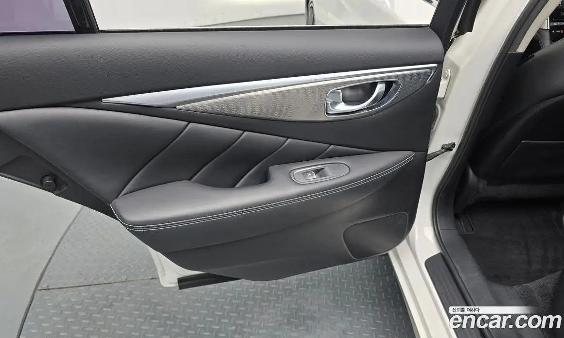 Infiniti Q50 2015 2.1 автомат (гидро), фото 14 Infiniti Q50 2015 2.1 автомат (гидро), фото 14