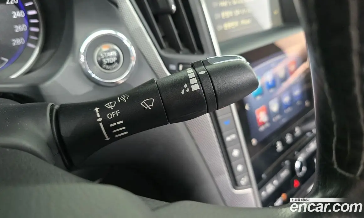 Infiniti Q50 2015 2.1 автомат (гидро), фото 27 Infiniti Q50 2015 2.1 автомат (гидро), фото 27