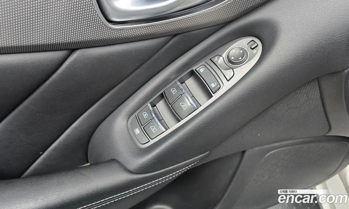 Infiniti Q50 2015 2.1 автомат (гидро), фото 28 Infiniti Q50 2015 2.1 автомат (гидро), фото 28