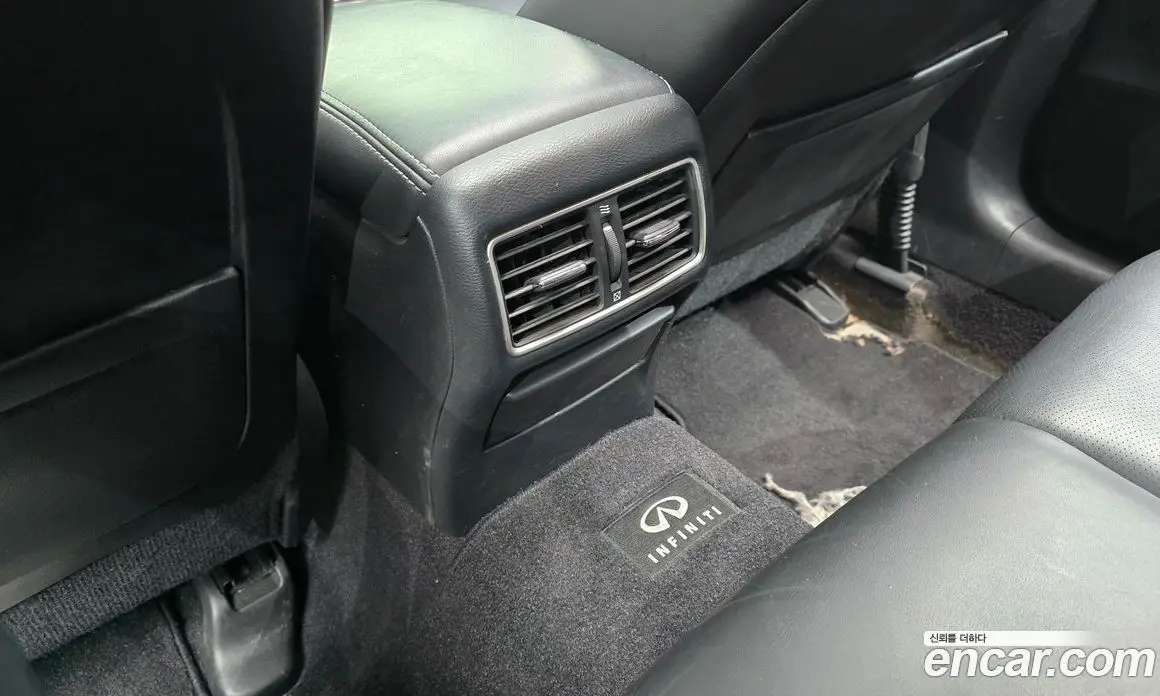 Infiniti Q50 2015 2.1 автомат (гидро), фото 31 Infiniti Q50 2015 2.1 автомат (гидро), фото 31
