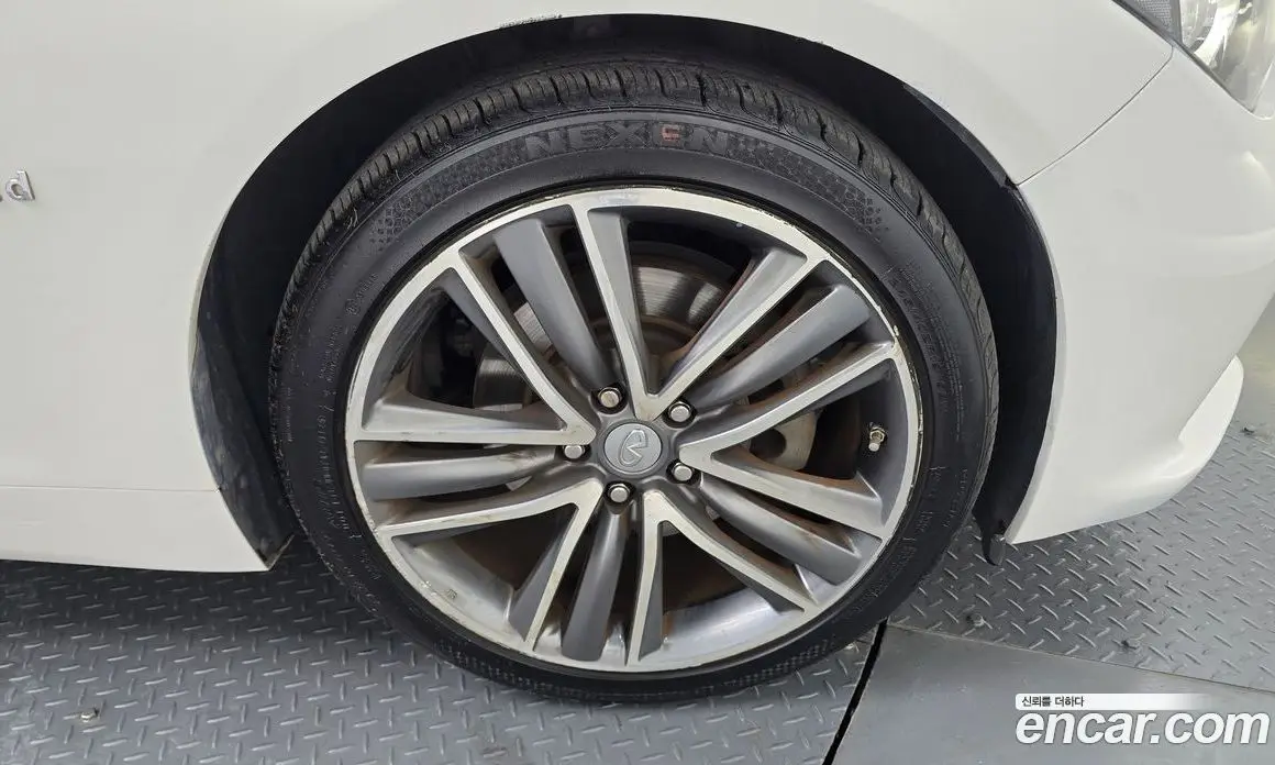 Infiniti Q50 2015 2.1 автомат (гидро), фото 6 Infiniti Q50 2015 2.1 автомат (гидро), фото 6