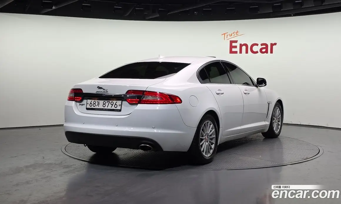 Jaguar XF 2015 2.2 автомат (гидро), фото 2 Jaguar XF 2015 2.2 автомат (гидро), фото 2