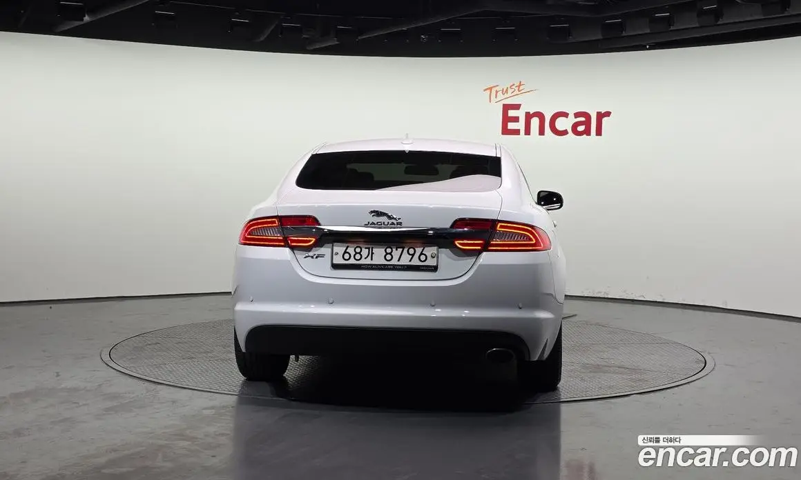 Jaguar XF 2015 2.2 автомат (гидро), фото 4 Jaguar XF 2015 2.2 автомат (гидро), фото 4