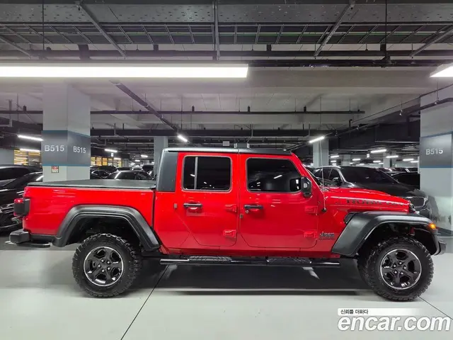 Jeep Gladiator 2021 3.6 автомат (гидро), миниатюра 3 Jeep Gladiator 2021 3.6 автомат (гидро), миниатюра 3