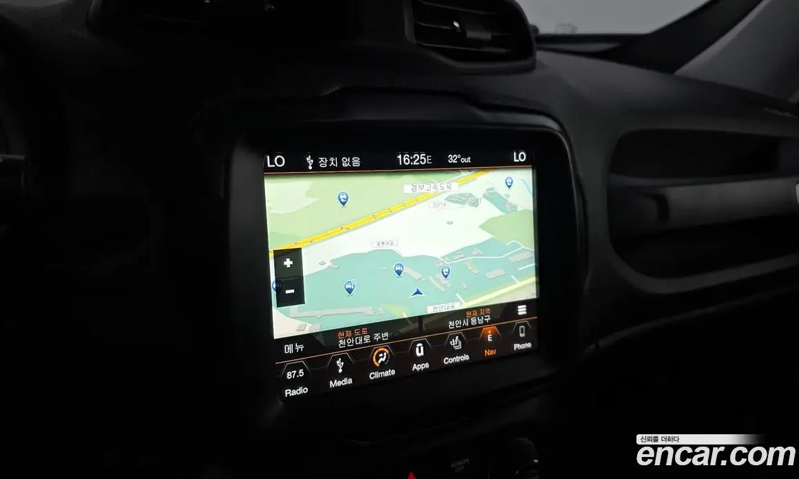 Jeep Renegade 2018 2.4 автомат (гидро), фото 19 Jeep Renegade 2018 2.4 автомат (гидро), фото 19