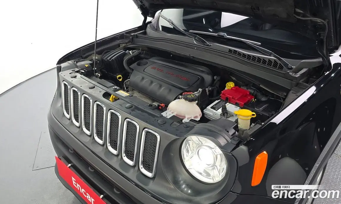 Jeep Renegade 2018 2.4 автомат (гидро), фото 6 Jeep Renegade 2018 2.4 автомат (гидро), фото 6