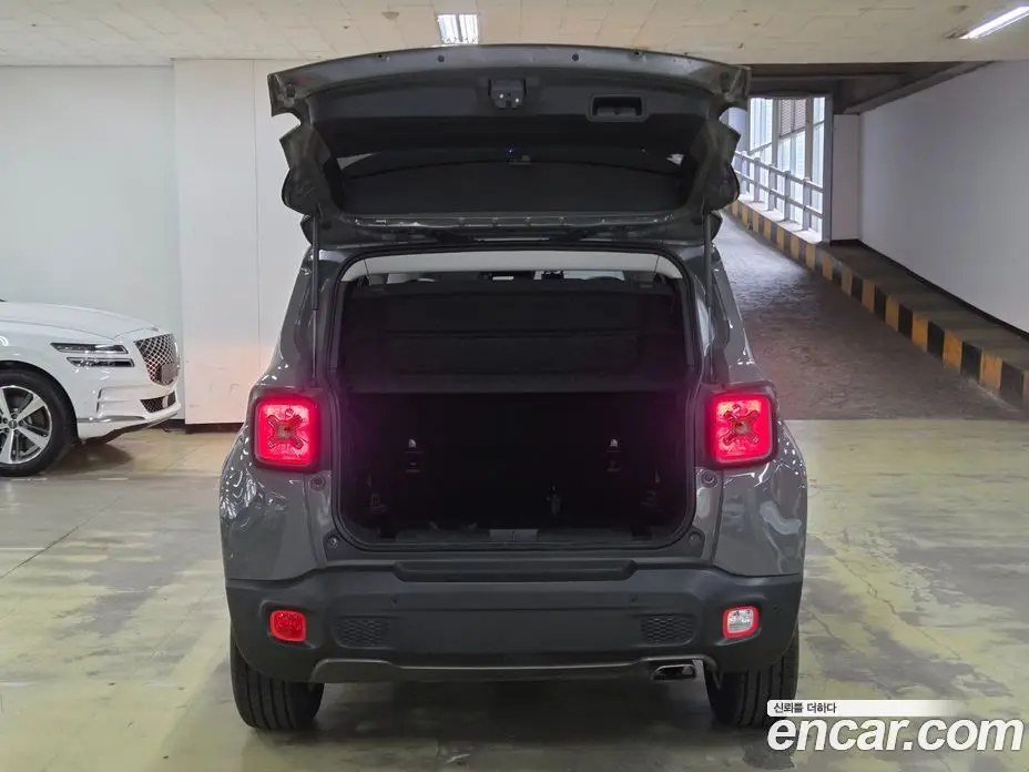 Jeep Renegade 2021 2.4 автомат (гидро), фото 19 Jeep Renegade 2021 2.4 автомат (гидро), фото 19